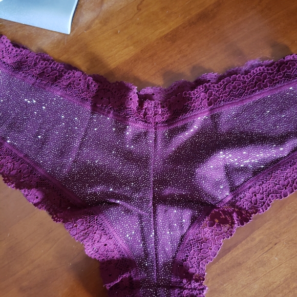 Victoria Secret Cheeky Panty - Picture 2 of 3